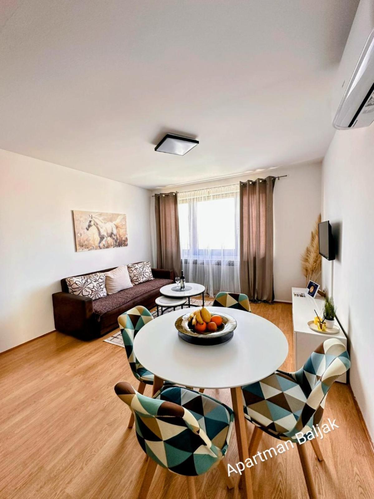Apartman Baljak ลิฟโน ภายนอก รูปภาพ